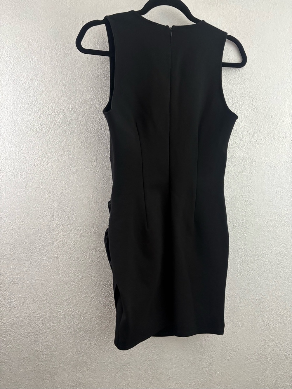 Superdown Letizia Newspaper Dress black sleeveless V-neck bodycon ruching side M - Picture 7 of 8